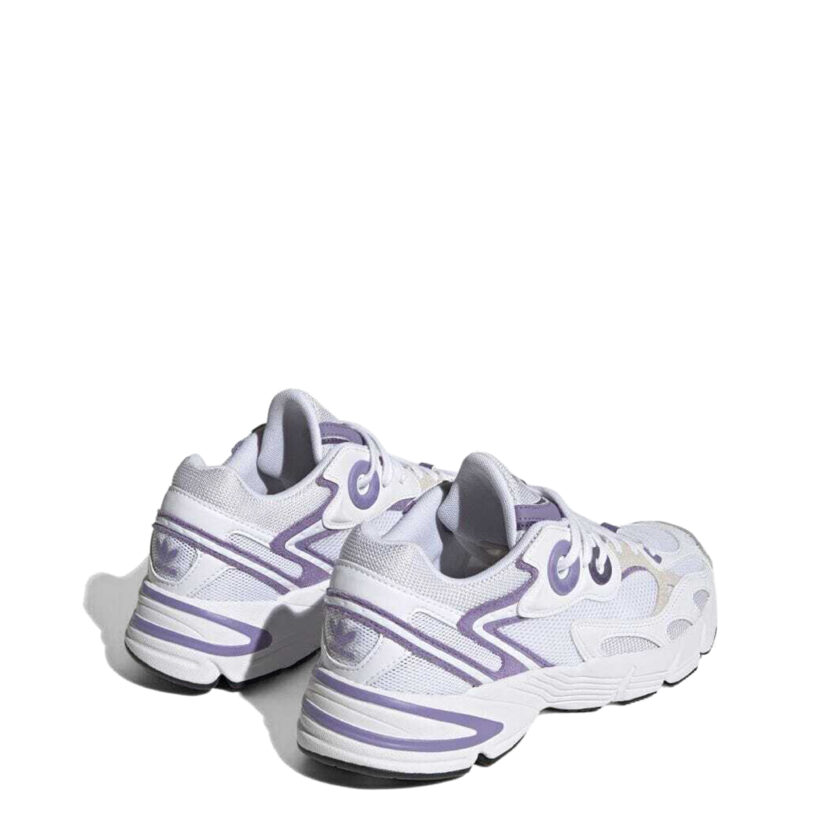 1_HQ6777 WHITE_2.jpg