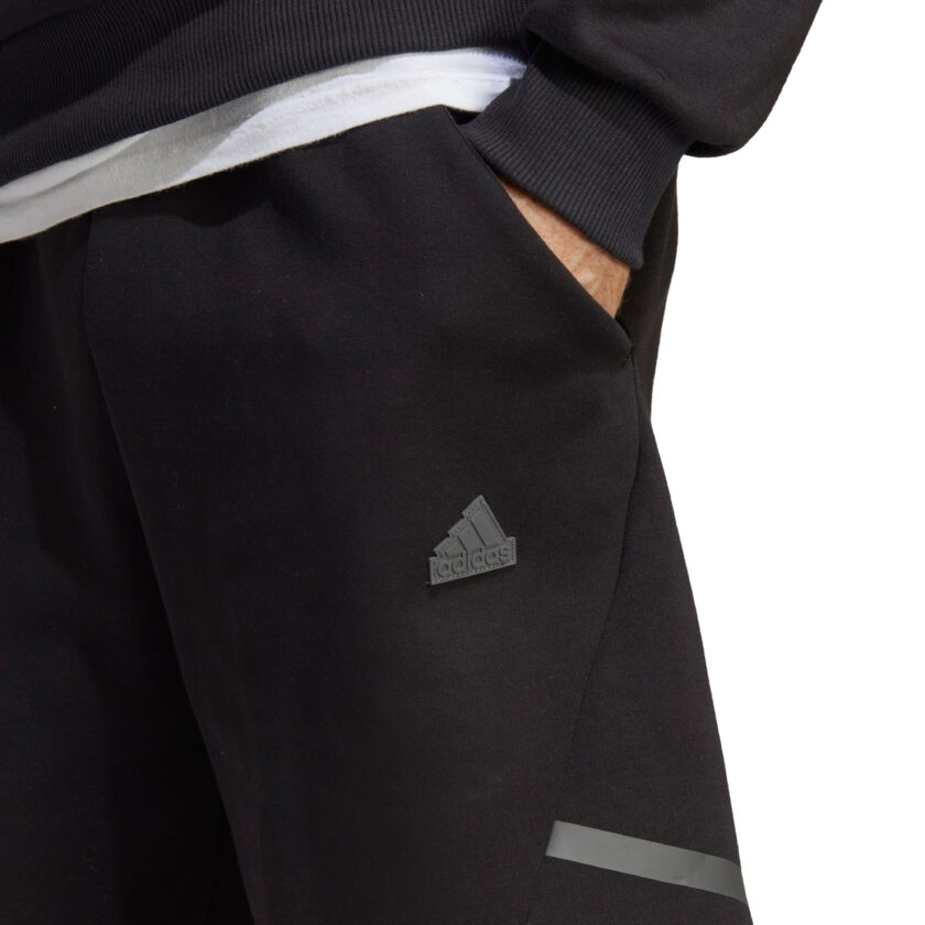 2_IC3722 BLACK_3.JPG