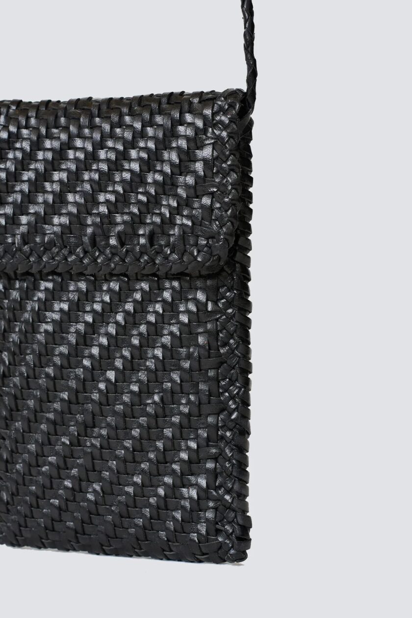 1_8865 BLACK_3.jpg